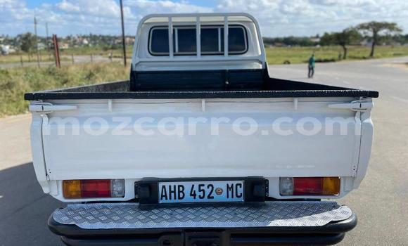 Buy Used Toyota Hilux White Car in Maputo in Maputo Buy Used Toyota Hilux White Car in Maputo in Maputo