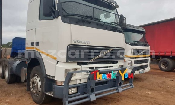 Comprar Usado Volvo F4 Branco Caminhão em Maputo em Maputo