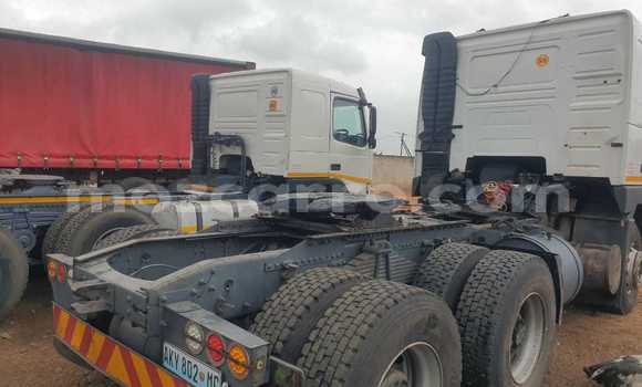Nunua Ilio tumika Volvo F4 Nyeupe Lori ndani ya Maputo nchini Maputo Nunua Ilio tumika Volvo F4 Nyeupe Lori ndani ya Maputo nchini Maputo
