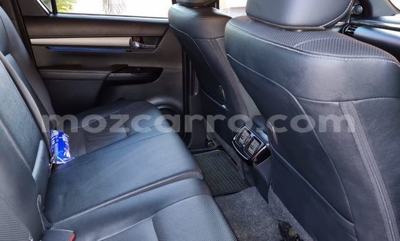 Comprar Usado Toyota Hilux Vermelho Carro em Maputo em Maputo Comprar Usado Toyota Hilux Vermelho Carro em Maputo em Maputo