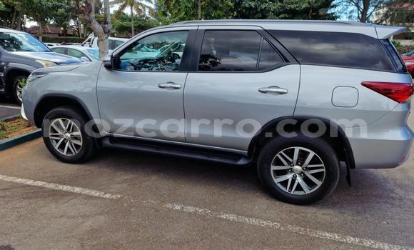 Nunua Ilio tumika Toyota Fortuner Nyingine Gari ndani ya Maputo nchini Maputo Nunua Ilio tumika Toyota Fortuner Nyingine Gari ndani ya Maputo nchini Maputo