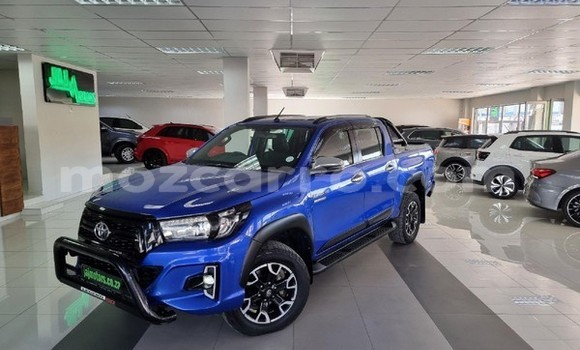 Nunua Ilio tumika Toyota Hilux Bluu Gari ndani ya Maputo nchini Maputo