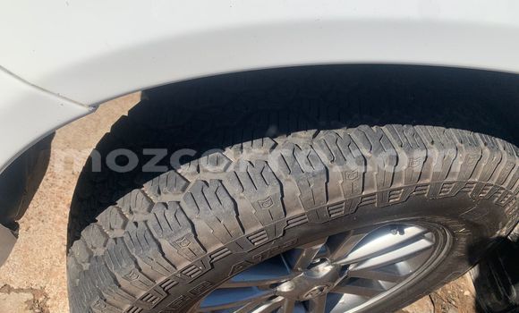 Tenga Tsaru Toyota Hilux Chena Mota in Maputo in Maputo Tenga Tsaru Toyota Hilux Chena Mota in Maputo in Maputo