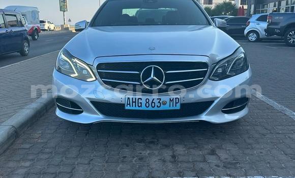 Nunua Ilio tumika Mercedes-Benz C-Classe Fedha Gari ndani ya Maputo nchini Maputo
