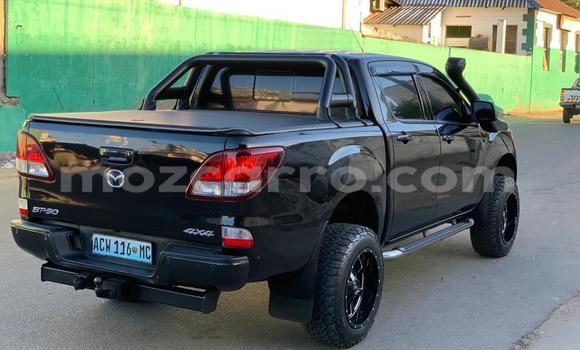 Nunua Ilio tumika Mazda BT-50 Nyeusi Gari ndani ya Maputo nchini Maputo Nunua Ilio tumika Mazda BT-50 Nyeusi Gari ndani ya Maputo nchini Maputo