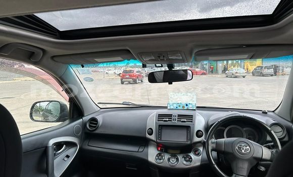 Nunua Ilio tumika Toyota RAV4 Fedha Gari ndani ya Maputo nchini Maputo Nunua Ilio tumika Toyota RAV4 Fedha Gari ndani ya Maputo nchini Maputo