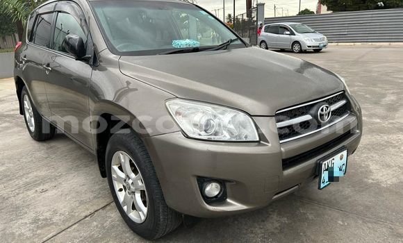 Nunua Ilio tumika Toyota RAV4 Fedha Gari ndani ya Maputo nchini Maputo Nunua Ilio tumika Toyota RAV4 Fedha Gari ndani ya Maputo nchini Maputo