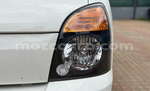 Comprar Usado Hyundai H1 Branco Carro em Maputo em Maputo Comprar Usado Hyundai H1 Branco Carro em Maputo em Maputo