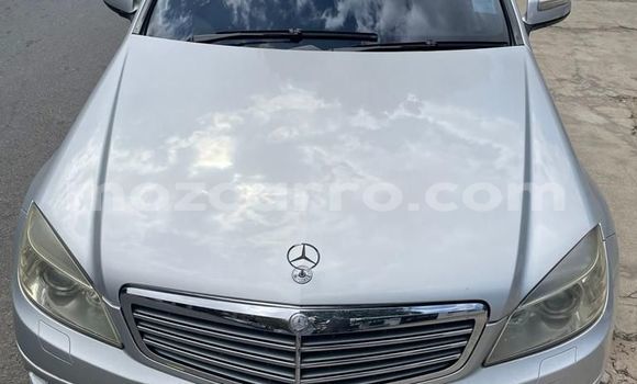 Tenga Tsaru Mercedes‒Benz C-Class Zvimwe Mota in Maputo in Maputo Tenga Tsaru Mercedes‒Benz C-Class Zvimwe Mota in Maputo in Maputo
