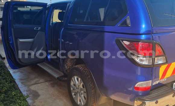 Nunua Ilio tumika Mazda BT-50 Bluu Gari ndani ya Maputo nchini Maputo Nunua Ilio tumika Mazda BT-50 Bluu Gari ndani ya Maputo nchini Maputo
