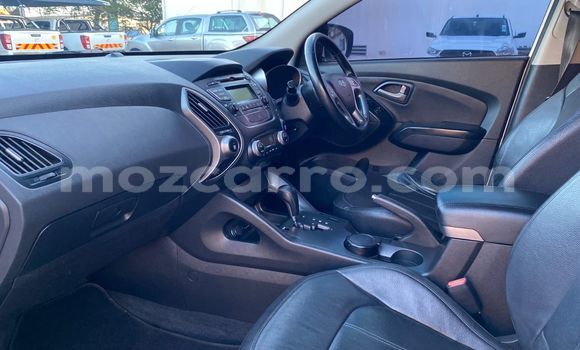 Buy Used Hyundai ix35 White Car in Maputo in Maputo Buy Used Hyundai ix35 White Car in Maputo in Maputo