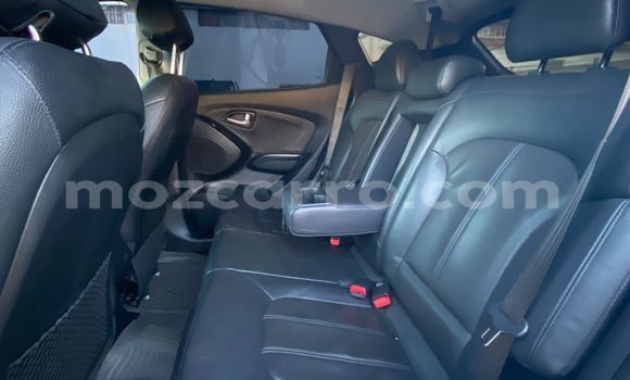 Buy Used Hyundai ix35 White Car in Maputo in Maputo Buy Used Hyundai ix35 White Car in Maputo in Maputo