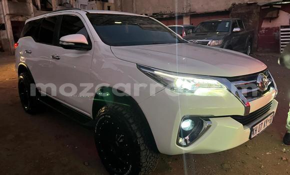 Buy Used Toyota Fortuner White Car in Maputo in Maputo Buy Used Toyota Fortuner White Car in Maputo in Maputo