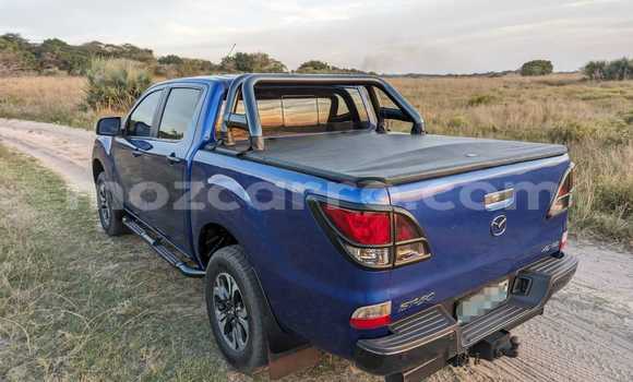 Comprar Usado Mazda BT-50 Azul Carro em Maputo em Maputo Comprar Usado Mazda BT-50 Azul Carro em Maputo em Maputo