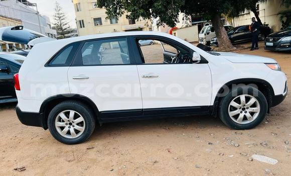 Comprar Usado Kia Sorento Branco Carro em Maputo em Maputo Comprar Usado Kia Sorento Branco Carro em Maputo em Maputo