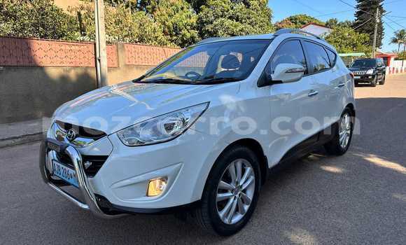 Comprar Usado Hyundai ix35 Branco Carro em Maputo em Maputo Comprar Usado Hyundai ix35 Branco Carro em Maputo em Maputo