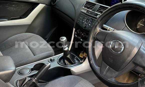 Nunua Ilio tumika Mazda BT-50 Bluu Gari ndani ya Maputo nchini Maputo Nunua Ilio tumika Mazda BT-50 Bluu Gari ndani ya Maputo nchini Maputo
