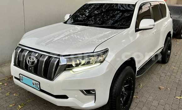 Nunua Ilio tumika Toyota Prado Nyeupe Gari ndani ya Maputo nchini Maputo