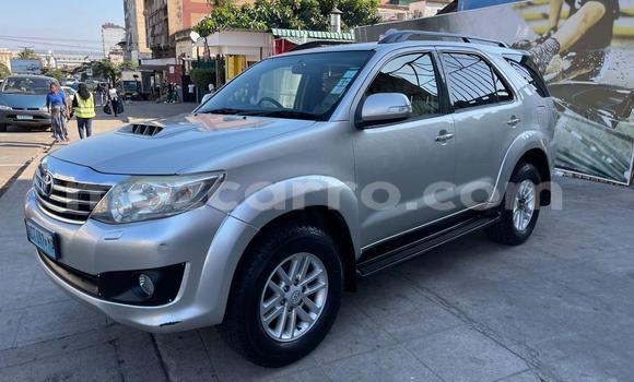 Tenga Tsaru Toyota Fortuner Zvimwe Mota in Maputo in Maputo Tenga Tsaru Toyota Fortuner Zvimwe Mota in Maputo in Maputo