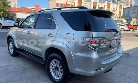 Tenga Tsaru Toyota Fortuner Zvimwe Mota in Maputo in Maputo Tenga Tsaru Toyota Fortuner Zvimwe Mota in Maputo in Maputo