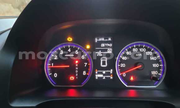 Nunua Ilio tumika Honda CR-V Nyeusi Gari ndani ya Maputo nchini Maputo Nunua Ilio tumika Honda CR-V Nyeusi Gari ndani ya Maputo nchini Maputo