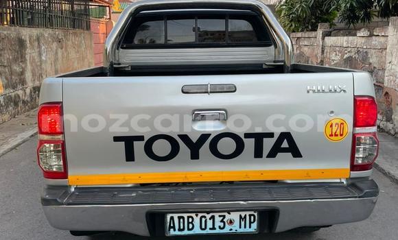 Comprar Usado Toyota Hilux Prata Carro em Maputo em Maputo Comprar Usado Toyota Hilux Prata Carro em Maputo em Maputo
