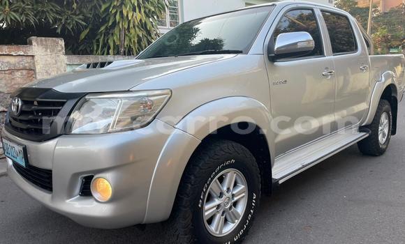 Comprar Usado Toyota Hilux Prata Carro em Maputo em Maputo Comprar Usado Toyota Hilux Prata Carro em Maputo em Maputo