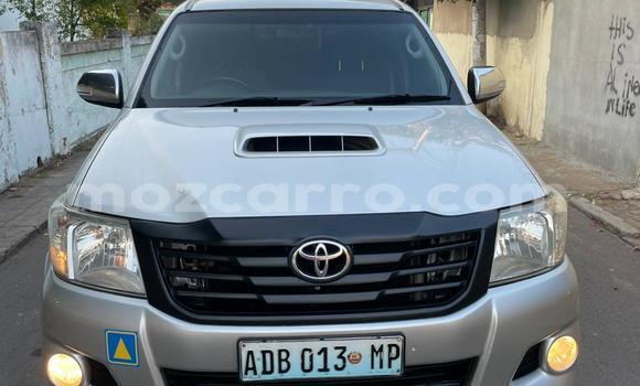 Comprar Usado Toyota Hilux Prata Carro em Maputo em Maputo Comprar Usado Toyota Hilux Prata Carro em Maputo em Maputo