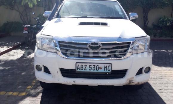 Comprar Usado Toyota Hilux Branco Carro em Maputo em Maputo Comprar Usado Toyota Hilux Branco Carro em Maputo em Maputo