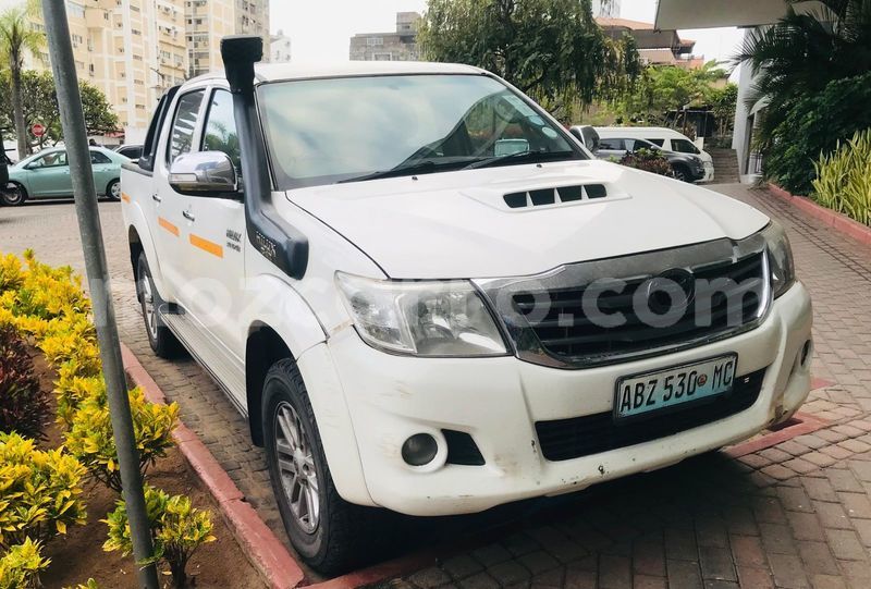 Big with watermark toyota hilux maputo maputo 17020