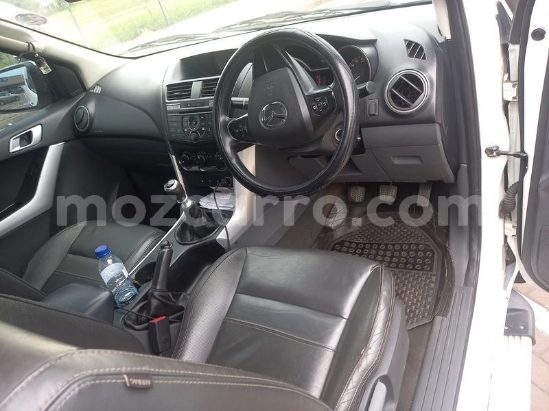 Big with watermark mazda bt 50 maputo maputo 17021