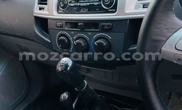 Comprar Usado Toyota Hilux Branco Carro em Maputo em Maputo Comprar Usado Toyota Hilux Branco Carro em Maputo em Maputo