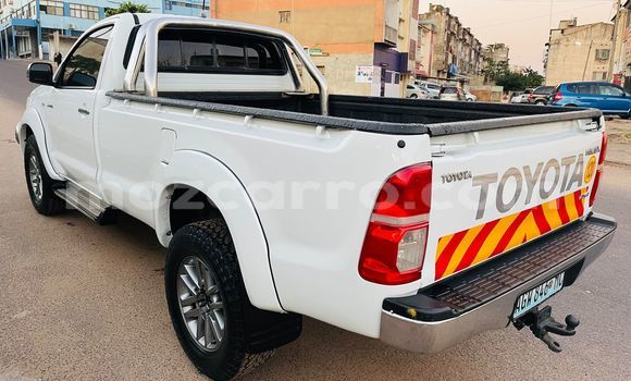 Comprar Usado Toyota Hilux Branco Carro em Maputo em Maputo Comprar Usado Toyota Hilux Branco Carro em Maputo em Maputo