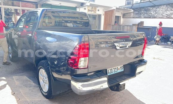 Nunua Ilio tumika Toyota Hiluxe Revo Fedha Gari ndani ya Maputo nchini Maputo Nunua Ilio tumika Toyota Hiluxe Revo Fedha Gari ndani ya Maputo nchini Maputo