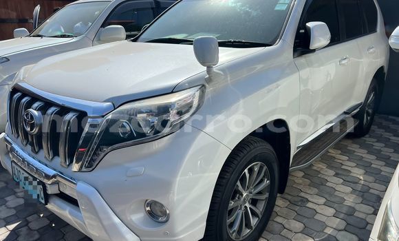 Nunua Ilio tumika Toyota Land Cruiser Prado Nyeupe Gari ndani ya Maputo nchini Maputo Nunua Ilio tumika Toyota Land Cruiser Prado Nyeupe Gari ndani ya Maputo nchini Maputo