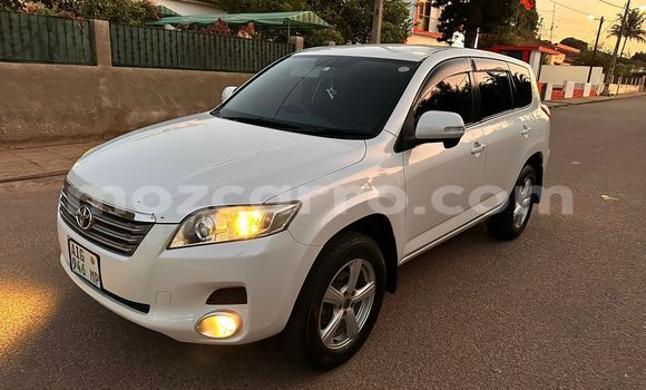 Nunua Ilio tumika Toyota Vanguard Nyeupe Gari ndani ya Maputo nchini Maputo Nunua Ilio tumika Toyota Vanguard Nyeupe Gari ndani ya Maputo nchini Maputo