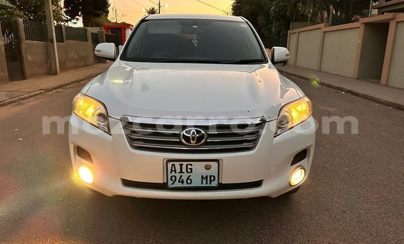 Nunua Ilio tumika Toyota Vanguard Nyeupe Gari ndani ya Maputo nchini Maputo Nunua Ilio tumika Toyota Vanguard Nyeupe Gari ndani ya Maputo nchini Maputo