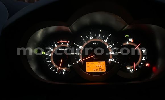 Nunua Ilio tumika Toyota Vanguard Nyeupe Gari ndani ya Maputo nchini Maputo Nunua Ilio tumika Toyota Vanguard Nyeupe Gari ndani ya Maputo nchini Maputo