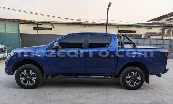 Buy Used Mazda BT-50 Blue Car in Maputo in Maputo Buy Used Mazda BT-50 Blue Car in Maputo in Maputo