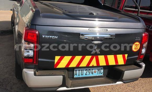 Nunua Ilio tumika Mitsubishi Triton Nyingine Gari ndani ya Maputo nchini Maputo Nunua Ilio tumika Mitsubishi Triton Nyingine Gari ndani ya Maputo nchini Maputo