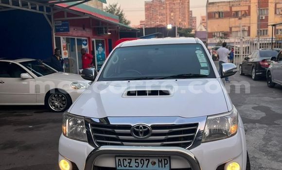 Nunua Ilio tumika Toyota Hilux Nyeupe Gari ndani ya Maputo nchini Maputo Nunua Ilio tumika Toyota Hilux Nyeupe Gari ndani ya Maputo nchini Maputo