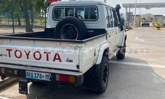 Tenga Tsaru Toyota Land Cruiser Chena Mota in Maputo in Maputo Tenga Tsaru Toyota Land Cruiser Chena Mota in Maputo in Maputo