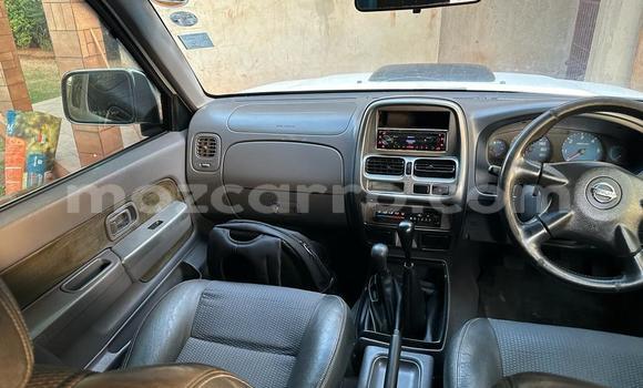 Nunua Ilio tumika Nissan Hardbody Nyeupe Gari ndani ya Maputo nchini Maputo Nunua Ilio tumika Nissan Hardbody Nyeupe Gari ndani ya Maputo nchini Maputo