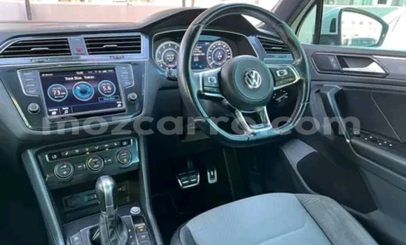 Buy Used Volkswagen Tiguan White Car in Maputo in Maputo Buy Used Volkswagen Tiguan White Car in Maputo in Maputo