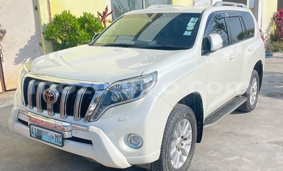 Buy Used Toyota Prado White Car in Maputo in Maputo