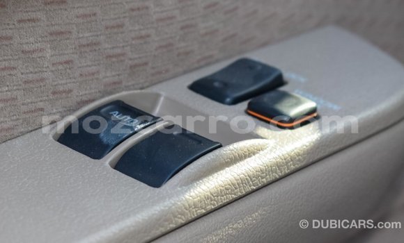 Comprar Importar Toyota Land Cruiser Bege Carro em Import - Dubai em Cabo Delgado Comprar Importar Toyota Land Cruiser Bege Carro em Import - Dubai em Cabo Delgado