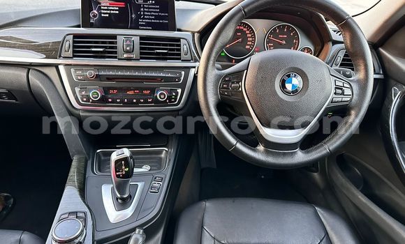 Comprar Usado BMW 3-Series Azul Carro em Maputo em Maputo Comprar Usado BMW 3-Series Azul Carro em Maputo em Maputo