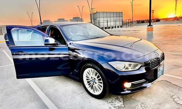 Comprar Usado BMW 3-Series Azul Carro em Maputo em Maputo Comprar Usado BMW 3-Series Azul Carro em Maputo em Maputo