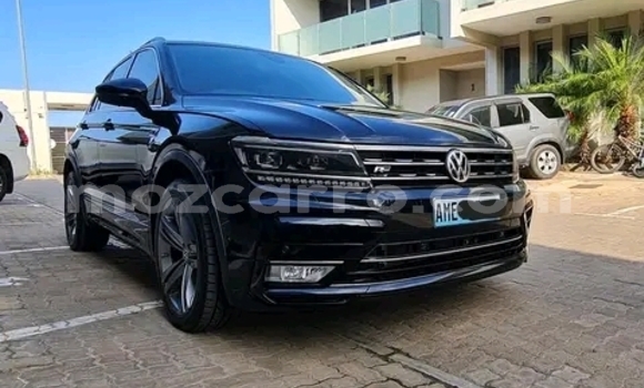 Nunua Ilio tumika Volkswagen Tiguan Nyeusi Gari ndani ya Maputo nchini Maputo Nunua Ilio tumika Volkswagen Tiguan Nyeusi Gari ndani ya Maputo nchini Maputo