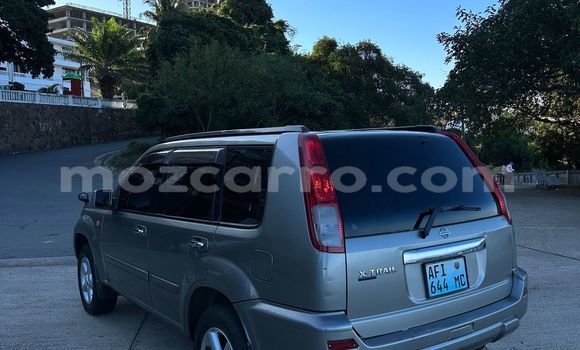 Comprar Usado Nissan X-Trail Prata Carro em Maputo em Maputo Comprar Usado Nissan X-Trail Prata Carro em Maputo em Maputo